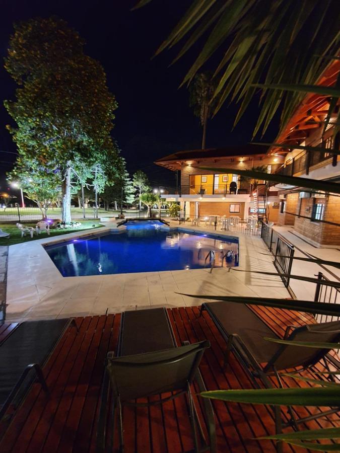 Hotel Carlos Paz Villa Carlos Paz Kültér fotó